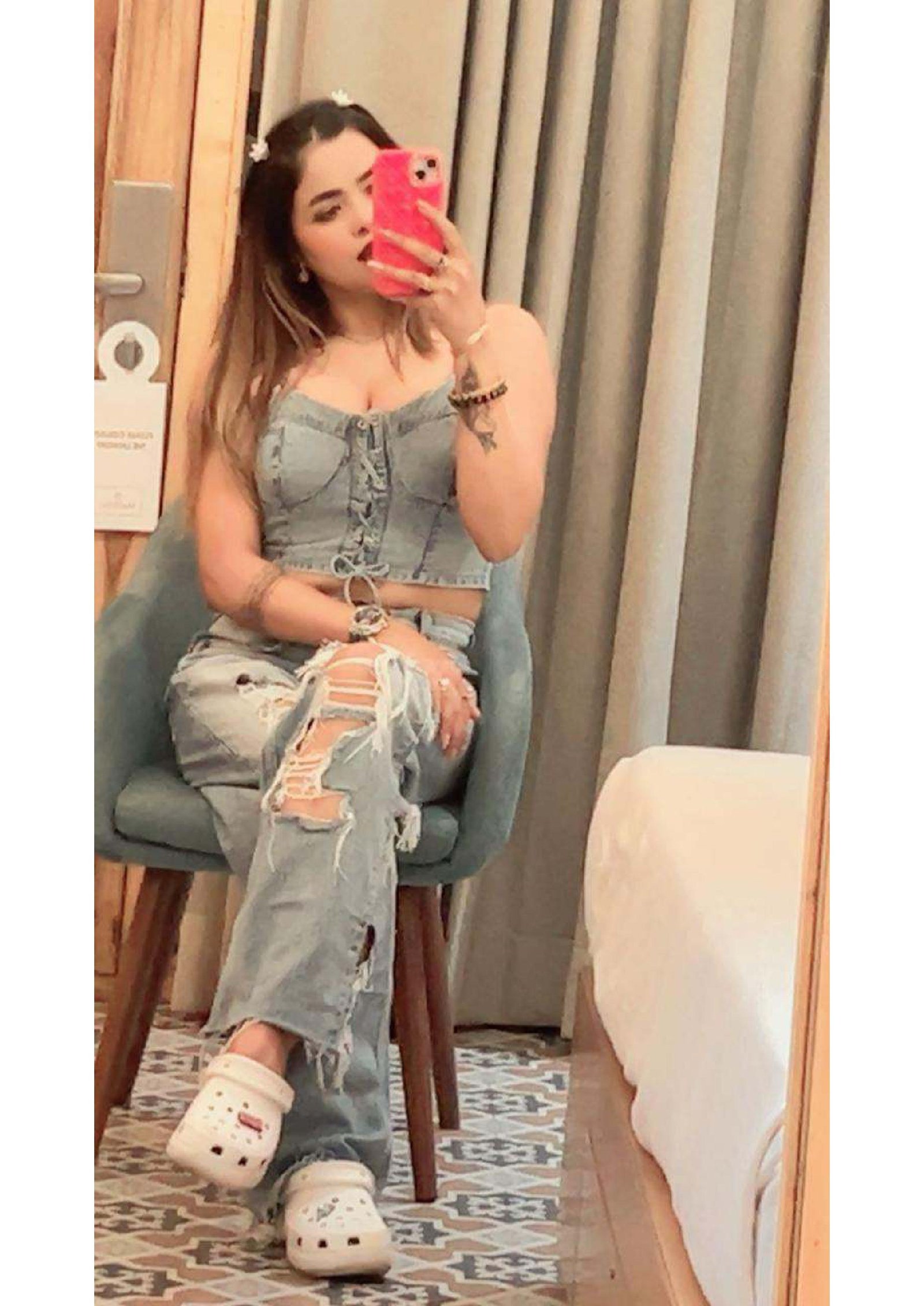 /storage/photos/1/priya-go-air-cabin/GO AIR CABIN ATTAINDANT PRIYA-images-11.jpg